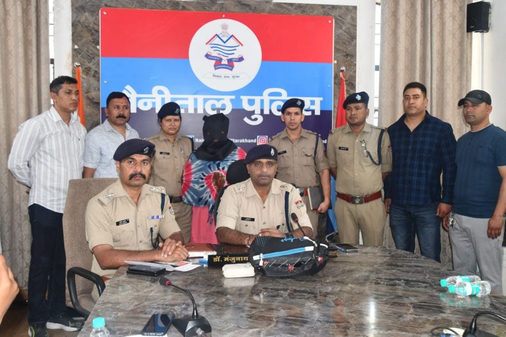 203 ग्राम स्मैक के साथ महिला तस्कर गिरफ्तार