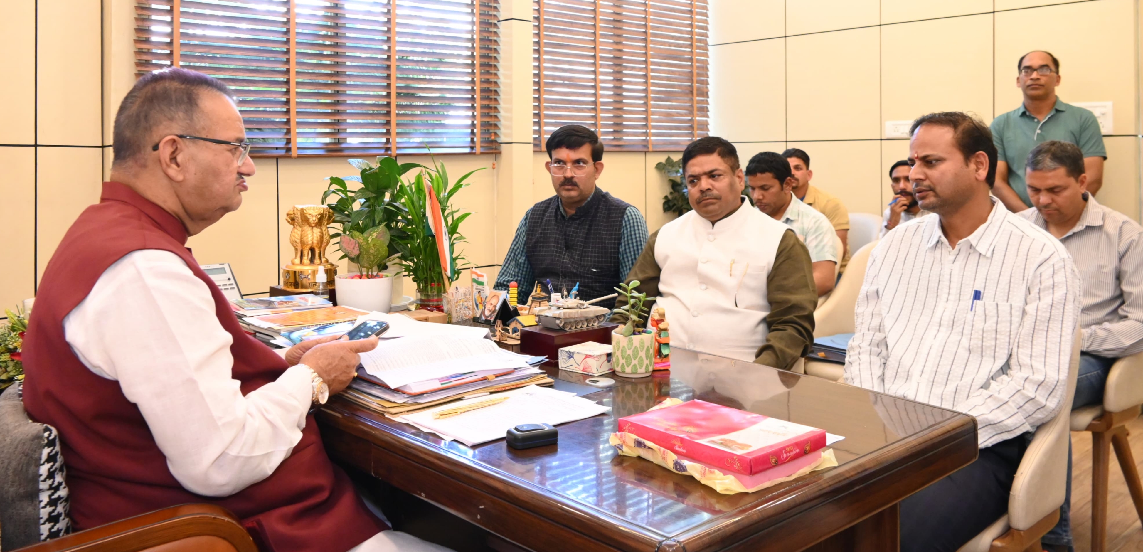 क्षतिग्रस्त पेयजल लाईनों की जल्द करें मरम्मत: गणेश जोशी*