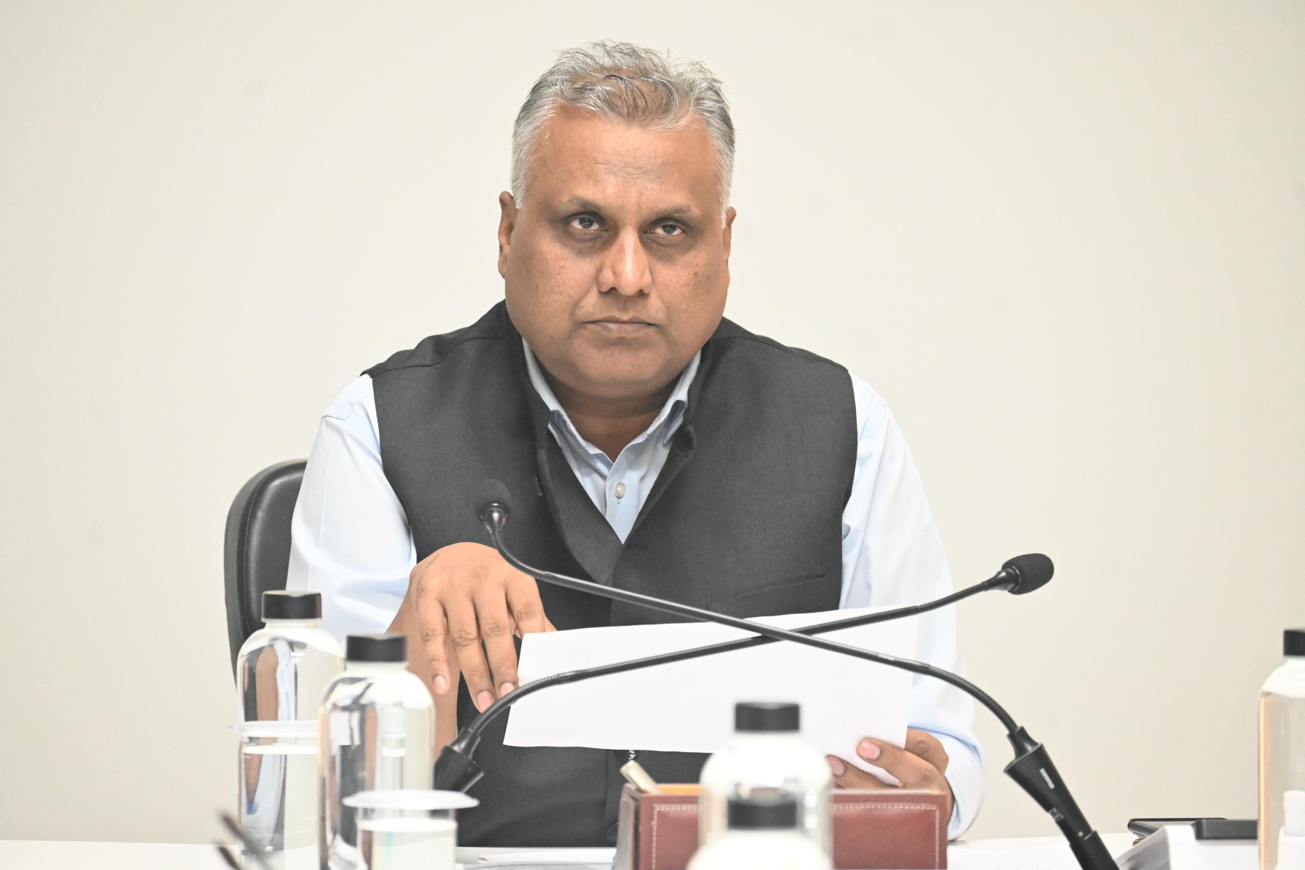 रूद्रप्रयाग के 07 केदारनाथ विधानसभा उप निर्वाचन 2024 को सकुशल सम्पन्न कराने को एडीजी ने की वीडियो कांफ्रेंसिंग बैठक