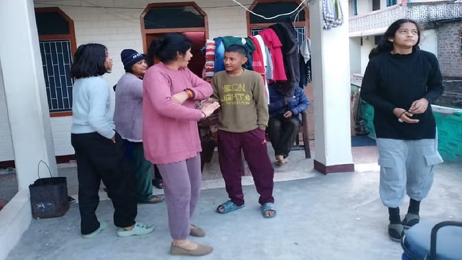 उत्तरकाशी में सुबह-सुबह दो बार महसूस किए गए भूकंप के झटके, वरुणावत पर्वत से गिरा मलबा
