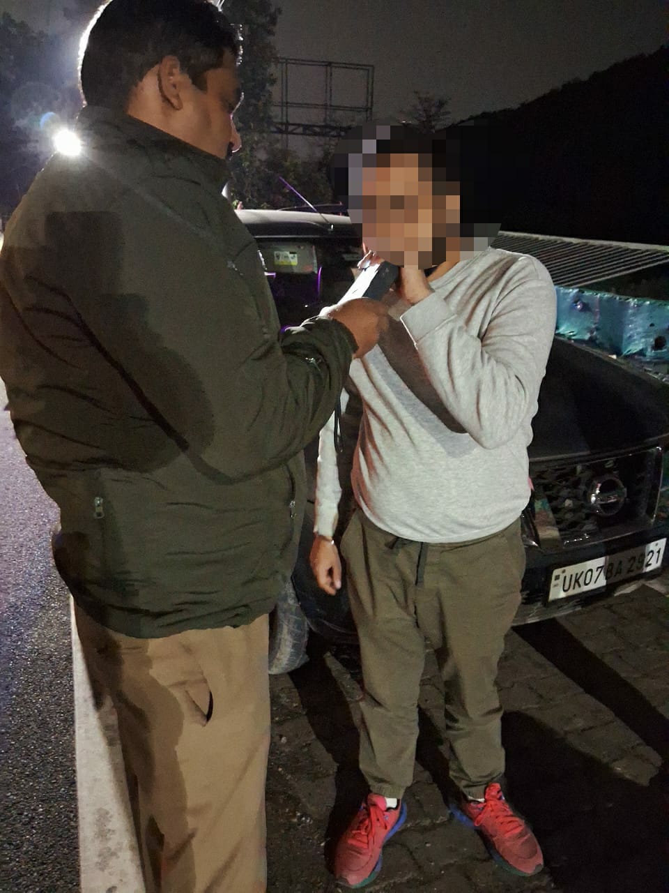 रैश ड्राइविंग व शराब पीकर गाड़ी चलाने वालो के लिए पुलिस का विशेष अभियान जारी