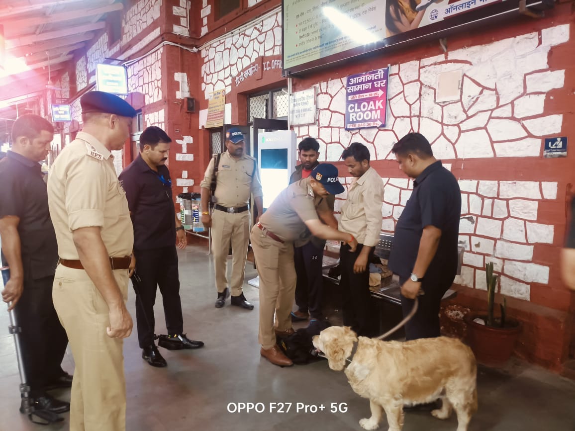 प्रदेश में अलर्ट के मद्देनज़र दून पुलिस कर रही हर संवेदनशील इलाके,गाड़ियों, बॉर्डर्स पर सघन चेकिंग