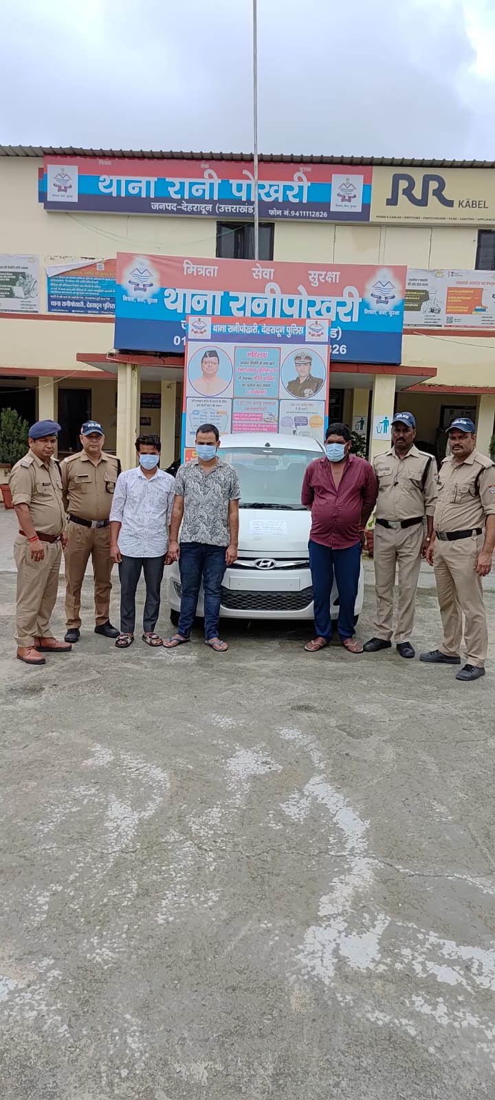 तेजी से वाहन चलाकर हत्या का प्रयास करने वाले अभियुक्तगणों  को पुलिस ने किया गिरफ्तार