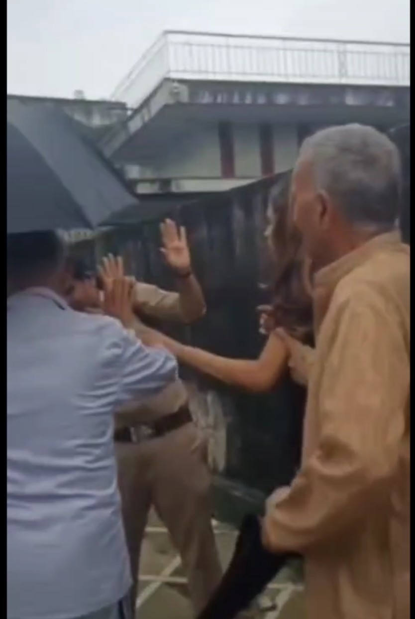 कानून पर ही हमलावर हो रही जनता...मर्यादा कहाँ?