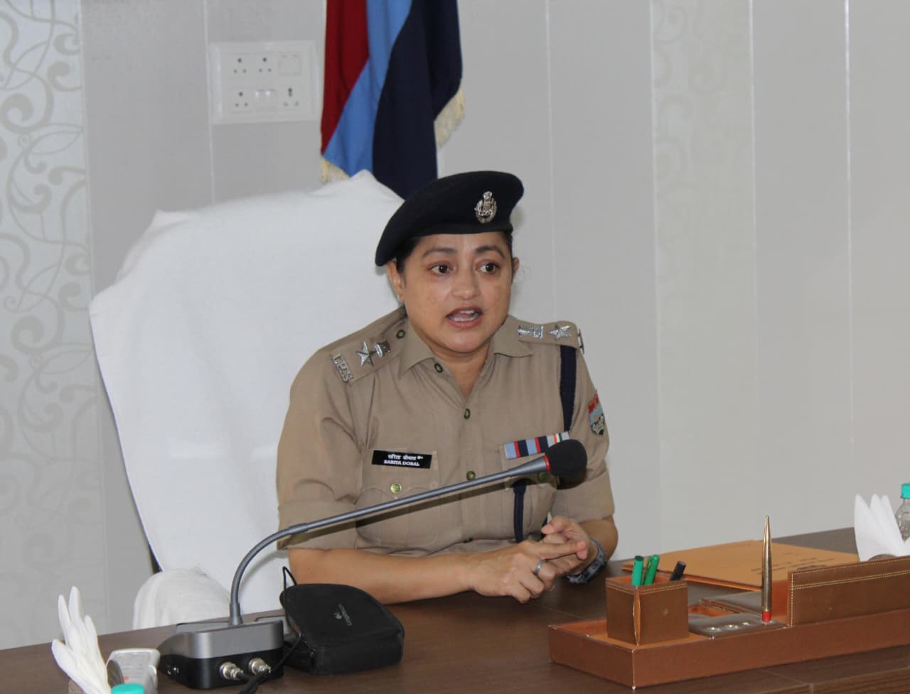 दीपावली पर्व के दृष्टिगत संदिग्ध गतिविधियों पर सतर्क दृष्टि एवं सघन चैकिंग के एसपी उत्तरकाशी ने  दिये निर्देश