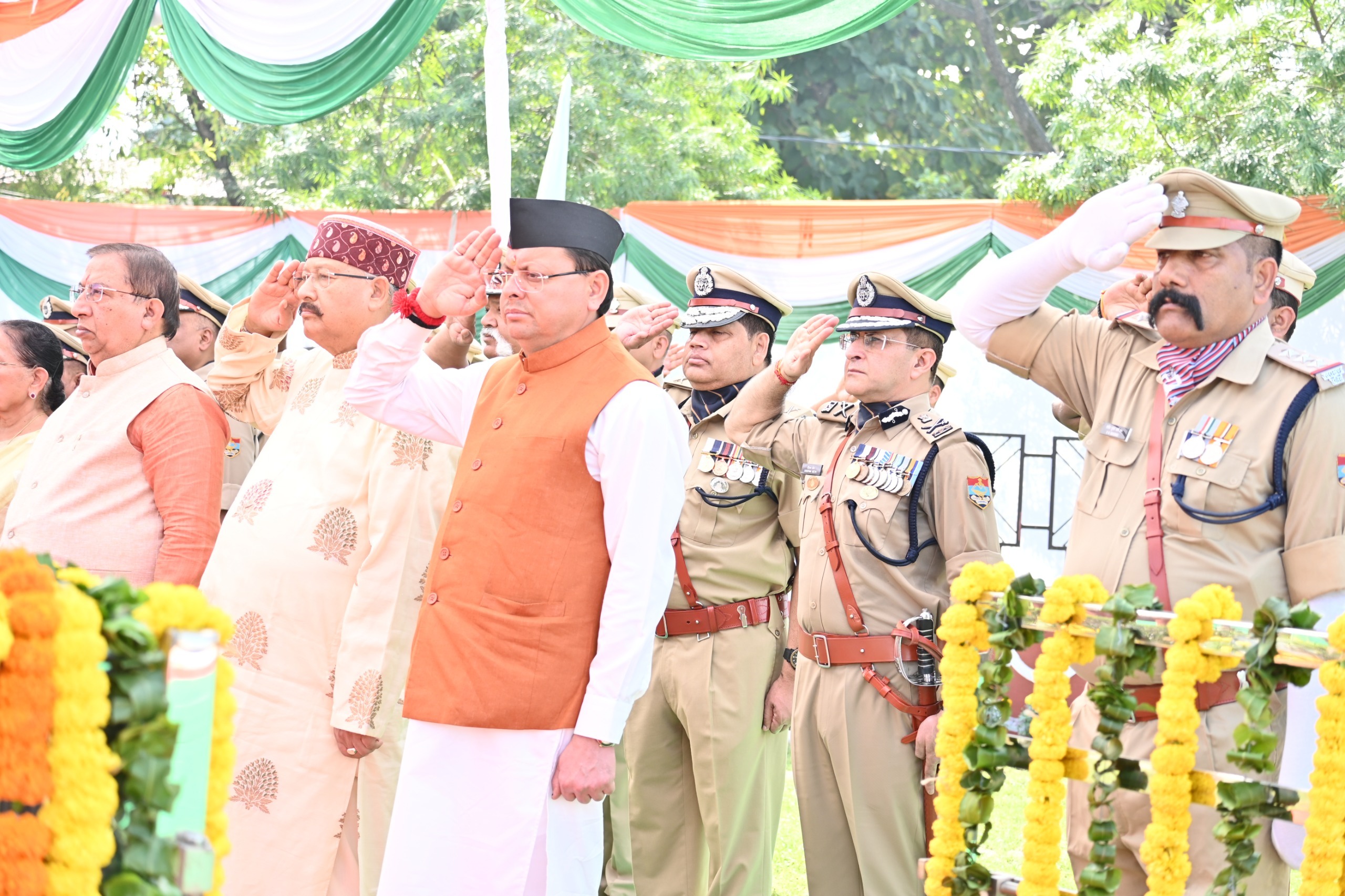 पुलिस स्मृति दिवस पर मुख्यमंत्री ने शहीद पुलिस जवानों को दी श्रद्धांजलि