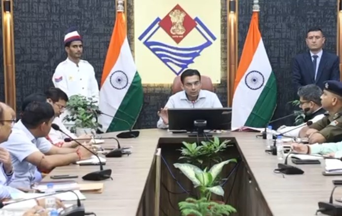 डीएम सविन व टीम की स्वर्णिम पहल,बल गृह के बच्चो को शिक्षा के साथ ही खेल ,संगीत,योग से जोड़ने की तैयारी