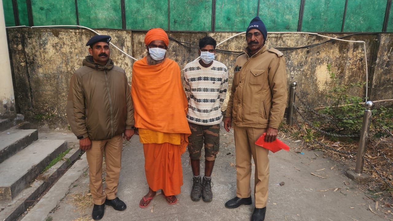 लक्ष्मणझूला में नशा तस्करों पर पुलिस व एसटीएफ की संयुक्त कार्रवाई