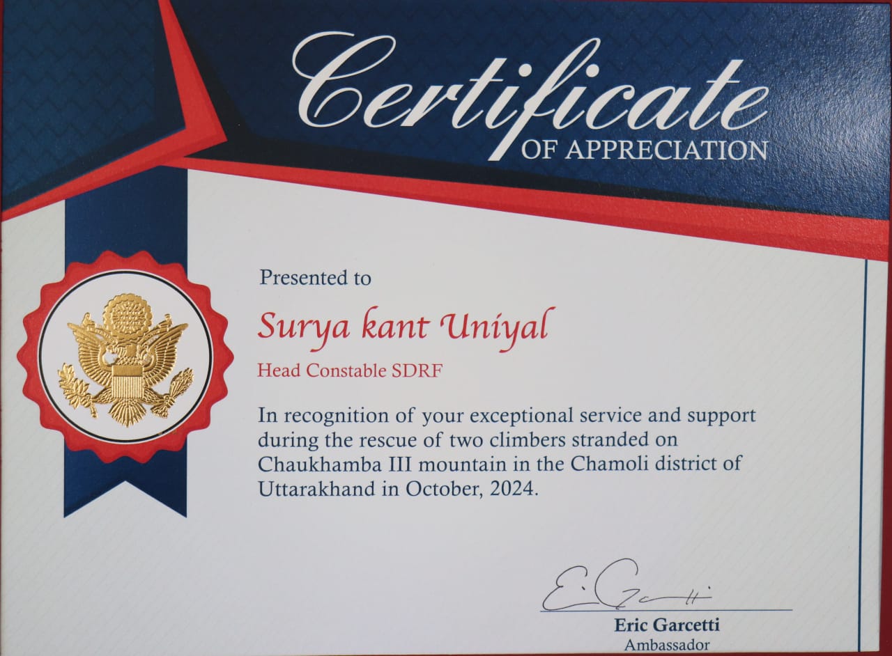 विदेशी ट्रैकर्स का साहसिक बचाव करने पर एसडीआरएफ का अमेरिकी दूतावास ने किया सम्मान