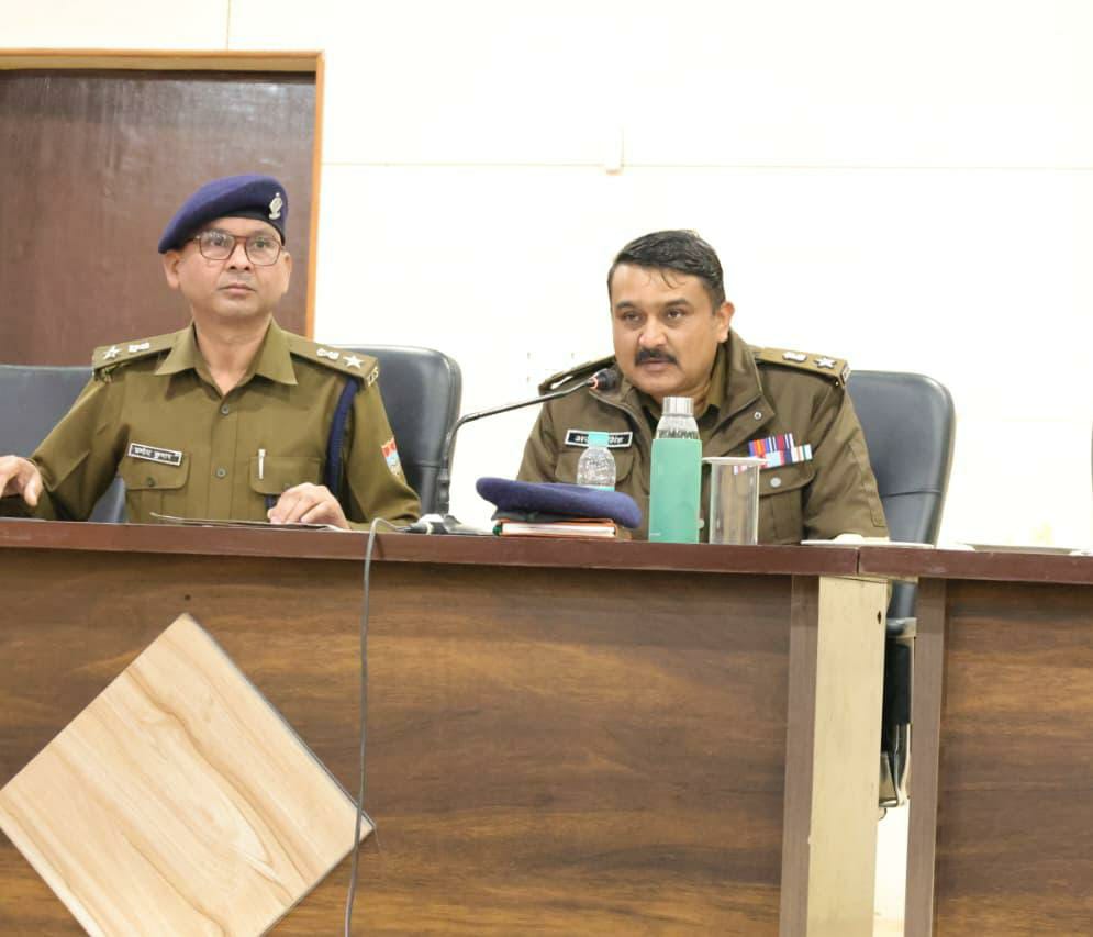 उपराष्ट्रपति के आगमन को दून पुलिस तैयार, आईजी एल एंड ओ और कप्तान ने किया ब्रीफ