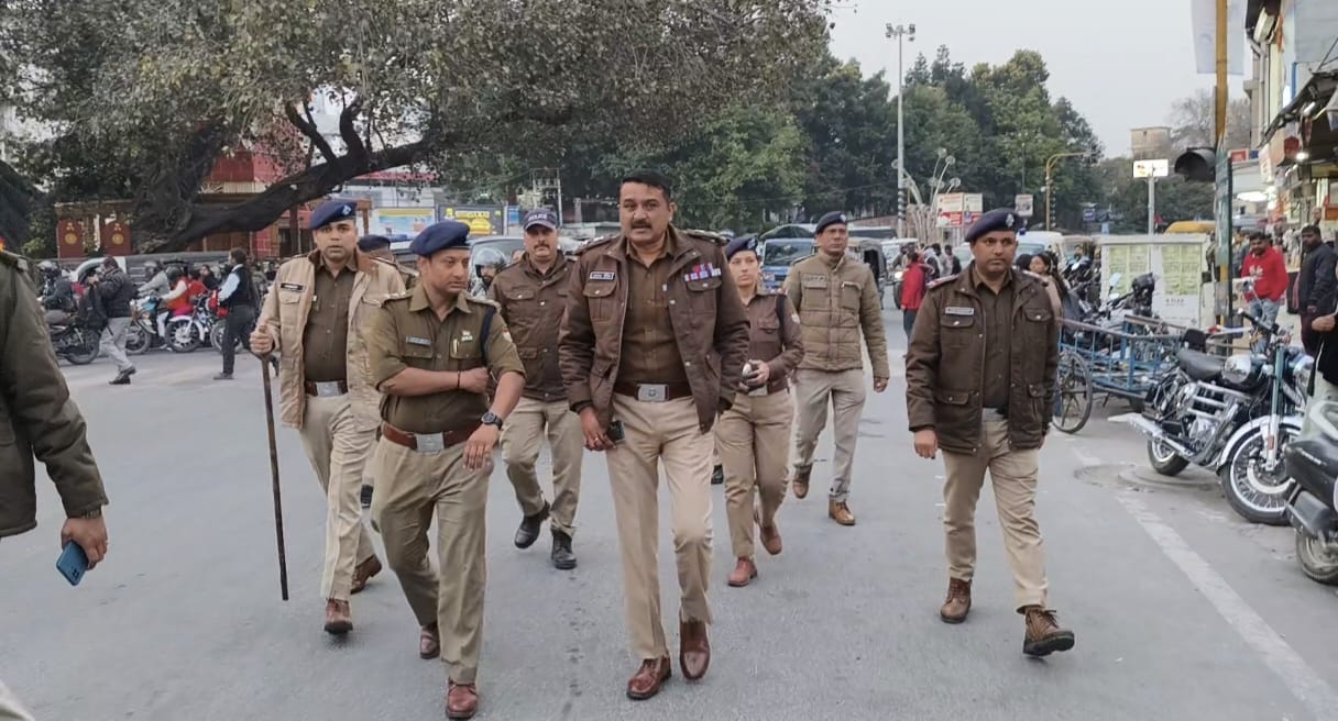 जनसुरक्षा के प्रति संवेदनशील पहल: एसएसपी देहरादून ने किया व्यस्त क्षेत्रों का पैदल निरीक्षण