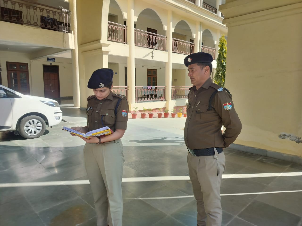 एसपी रुद्रप्रयाग ने बढ़ाई न्यायालय परिसर की सुरक्षा,ख़ुद लिया सुरक्षा व्यवस्थाओं का जायजा