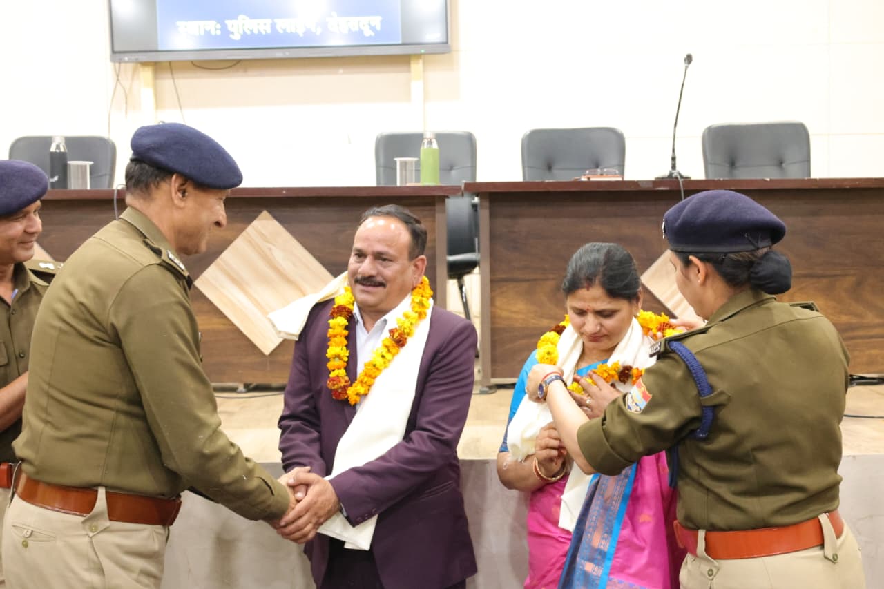 सेवानिवृत्त पुलिसकर्मियों को पुलिस कप्तान ने दिया पुलिस महकमे द्वारा सदैव साथ निभाने का भरोसा