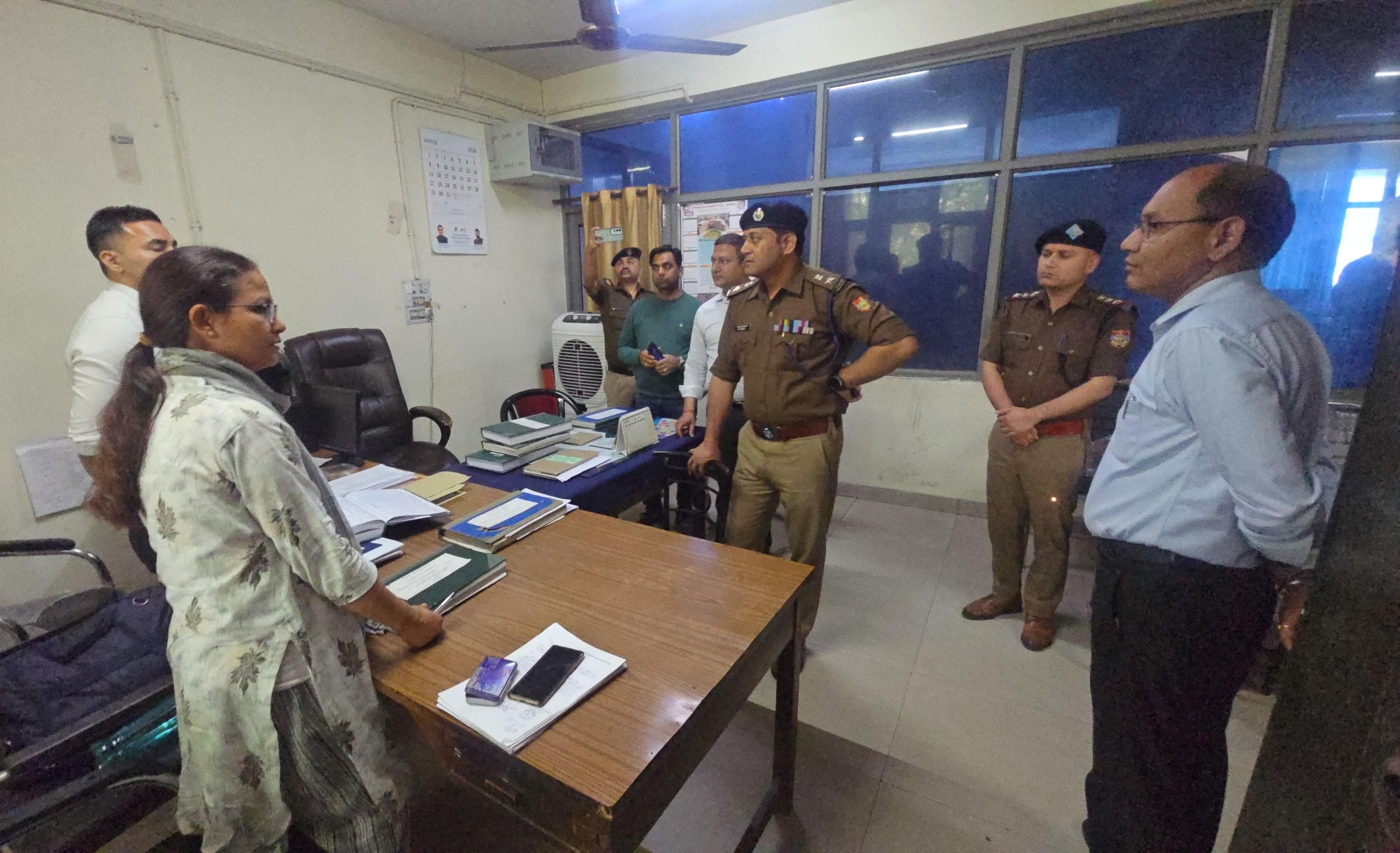 कप्तान प्रमेन्द्र ने किया अपने कार्यालय स्थित इकाईयों का निरीक्षण, आम जन की शिकायतों का समय से निस्तारण का आदेश