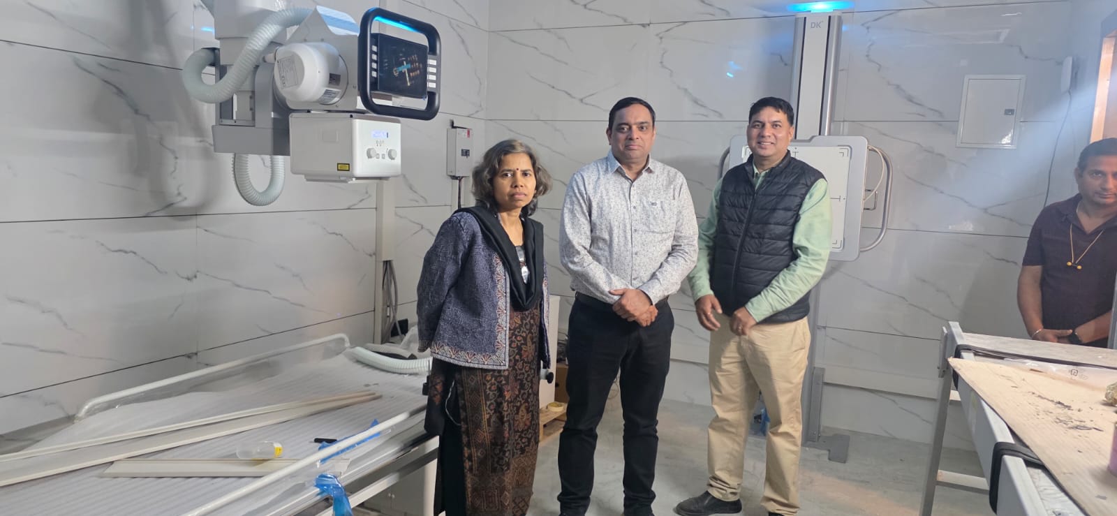 दून मेडिकल कॉलेज में अत्याधुनिक डायनेमिक डिजिटल रेडियोग्राफी मशीन सफलतापूर्वक स्थापित की गई