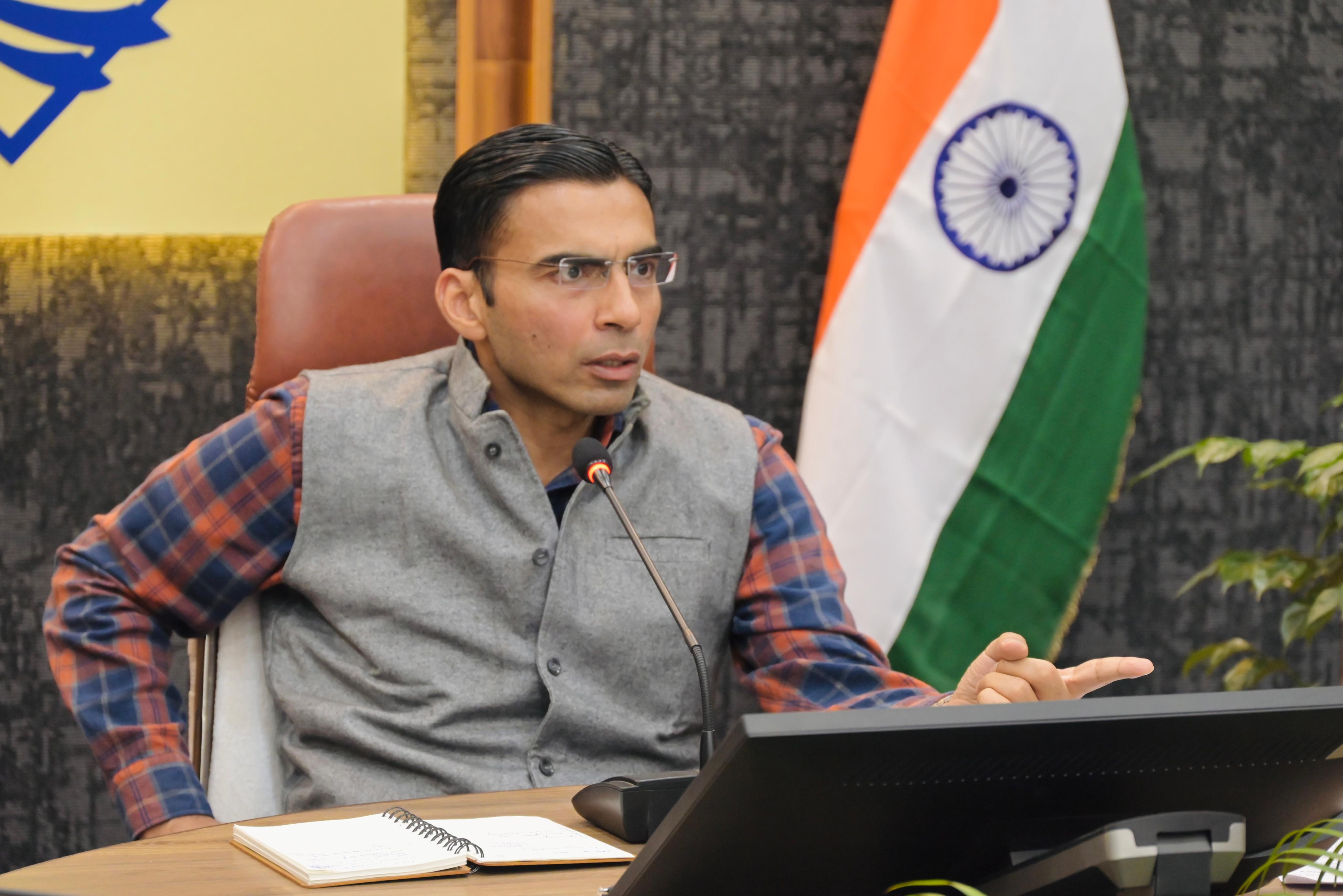 घरो में सिलिंडर होम डिलीवरी को सुनिश्चित करने को गैस एजेंसियों में अधिकारी तैनात