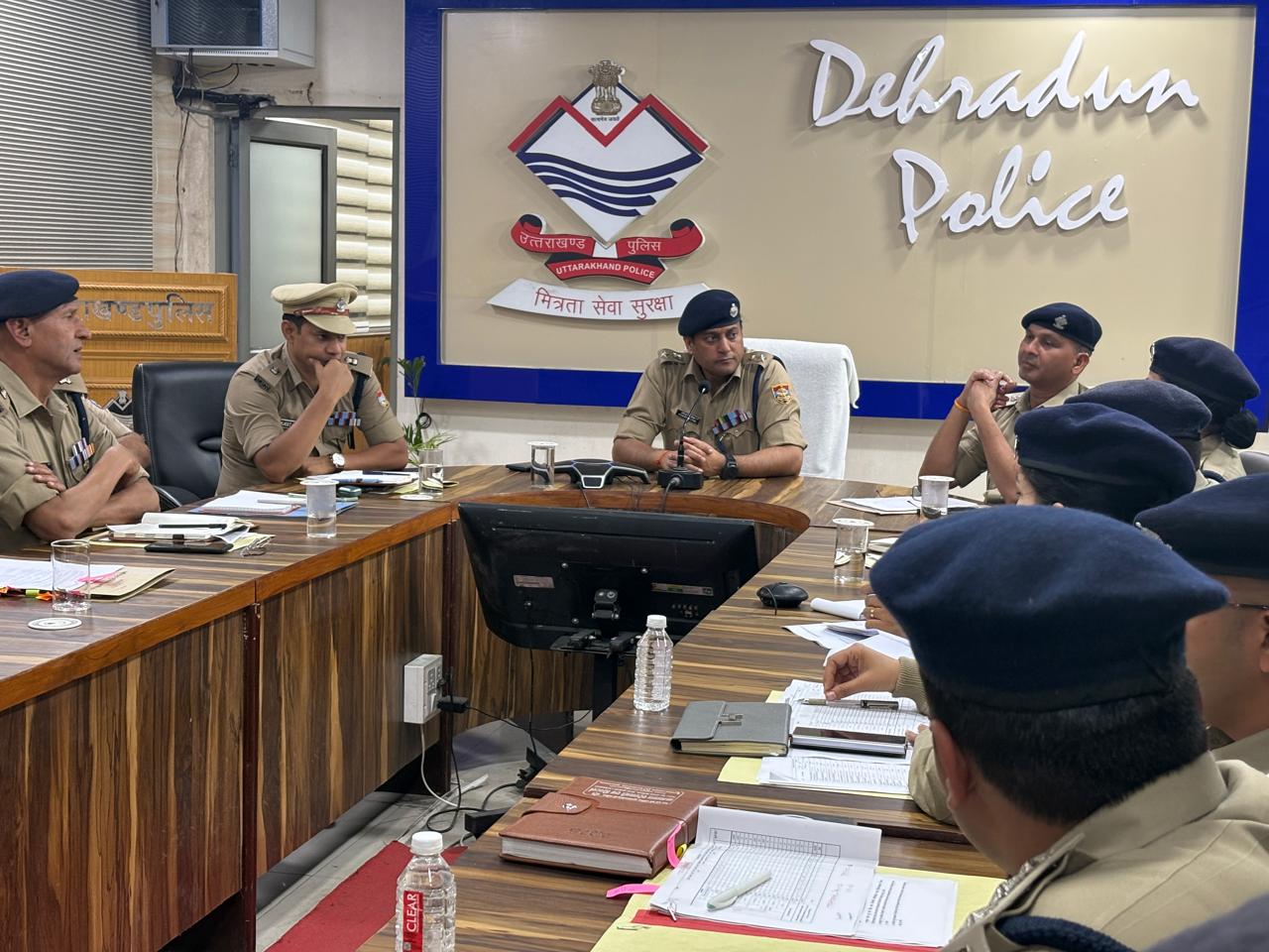 शिक्षण संस्थानों के छात्रों की गुटबाजी, झगड़ो के खिलाफ कप्तान सख्त, छात्रो के मध्य विवाद छिपाने पर सम्बन्धित संस्थान, प्रतिष्ठानों के खिलाफ कार्यवाही के आदेश