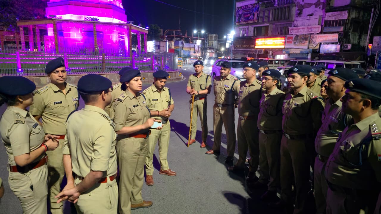 नाईट लाइफ में मसरूफ युवाओं पर दून पुलिस की सख्ती !