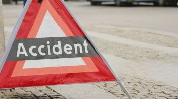 मोहब्बेवाला में अनियंत्रित ट्रक ने एक ट्रक व ऑटो समेत 5 गाड़ियों को मारी टक्कर