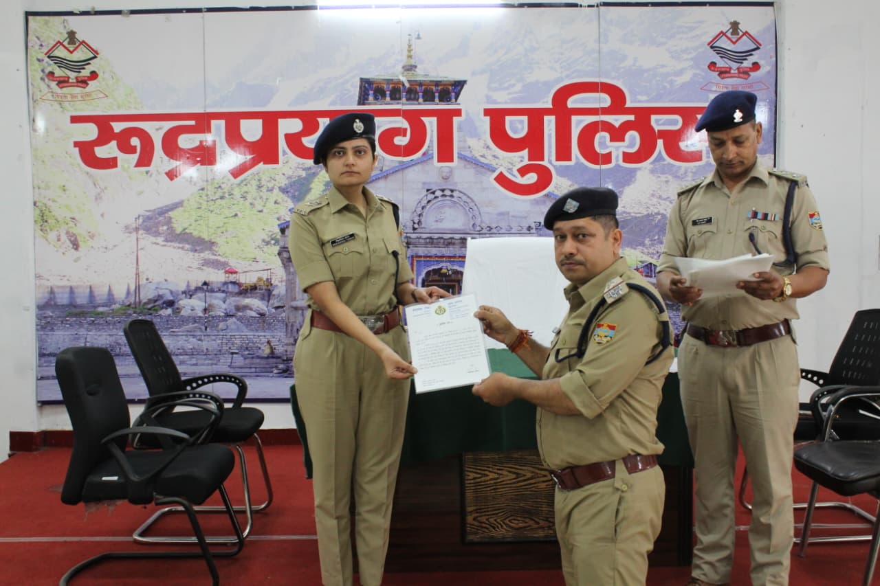 एसपी नीहारिका तोमर का सख्त संदेश—श्रद्धालुओं से मधुर व्यवहार, लापरवाही बर्दाश्त नहीं
