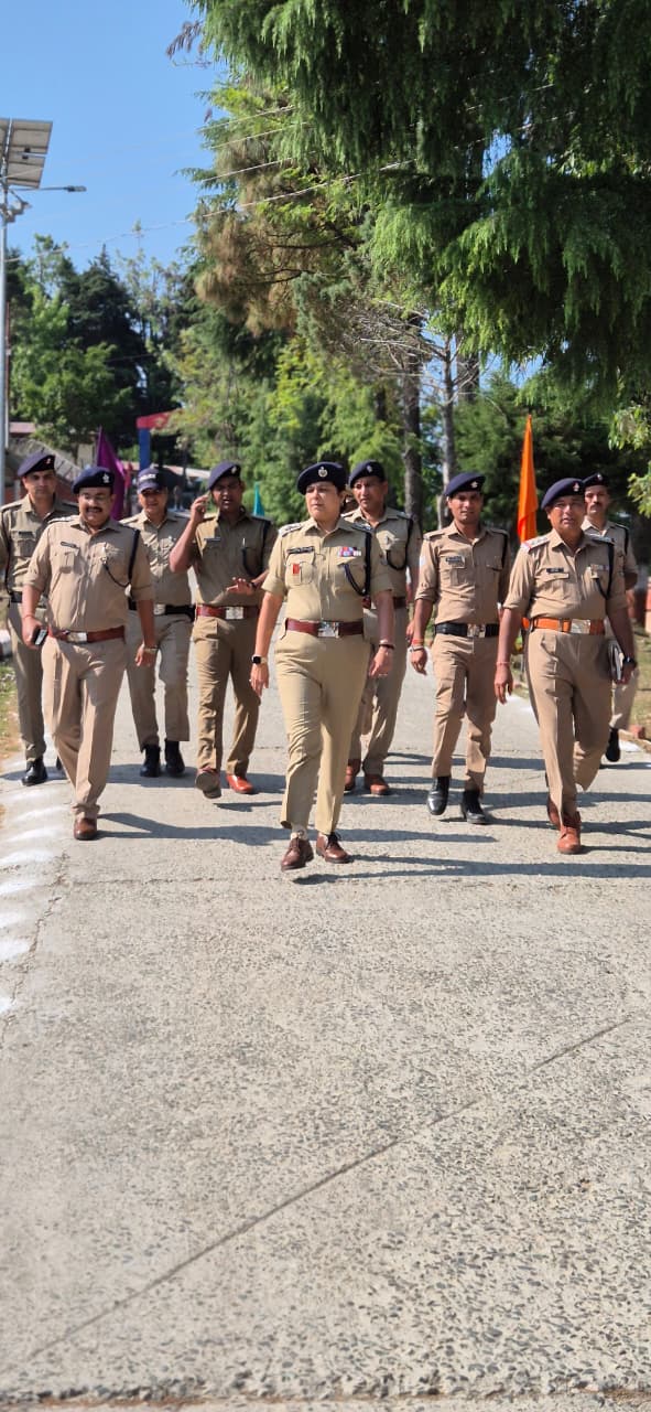 फिटनेस, अनुशासन और समर्पण की मिसाल: टिहरी पुलिस की साप्ताहिक परेड में दिखा दमखम*