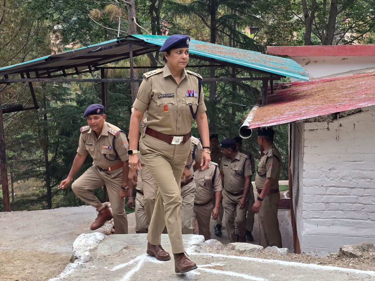 एसएसपी श्वेता चौबे ने जवानों संग दौड़कर,परेड में दिखा अनुशासन और फिटनेस का दम