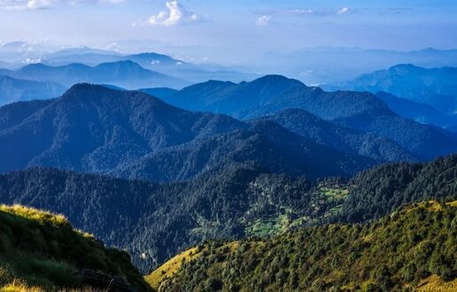 रील्स के लिए जोखिम भरा सफर: क्या सोशल मीडिया की चमक उत्तराखंड के पहाड़ों पर भारी पड़ रही है?