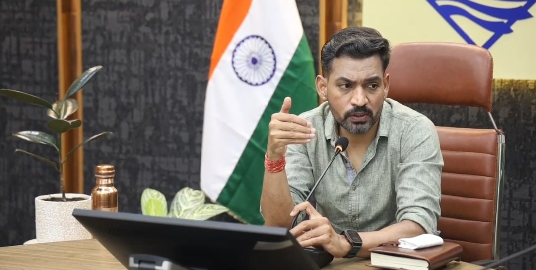 जिलाधिकारी ने रिस्पना नदी के पुनर्जीवन को लेकर अधिकारियों से 7 दिनों के भीतर रिपोर्ट माँगी
