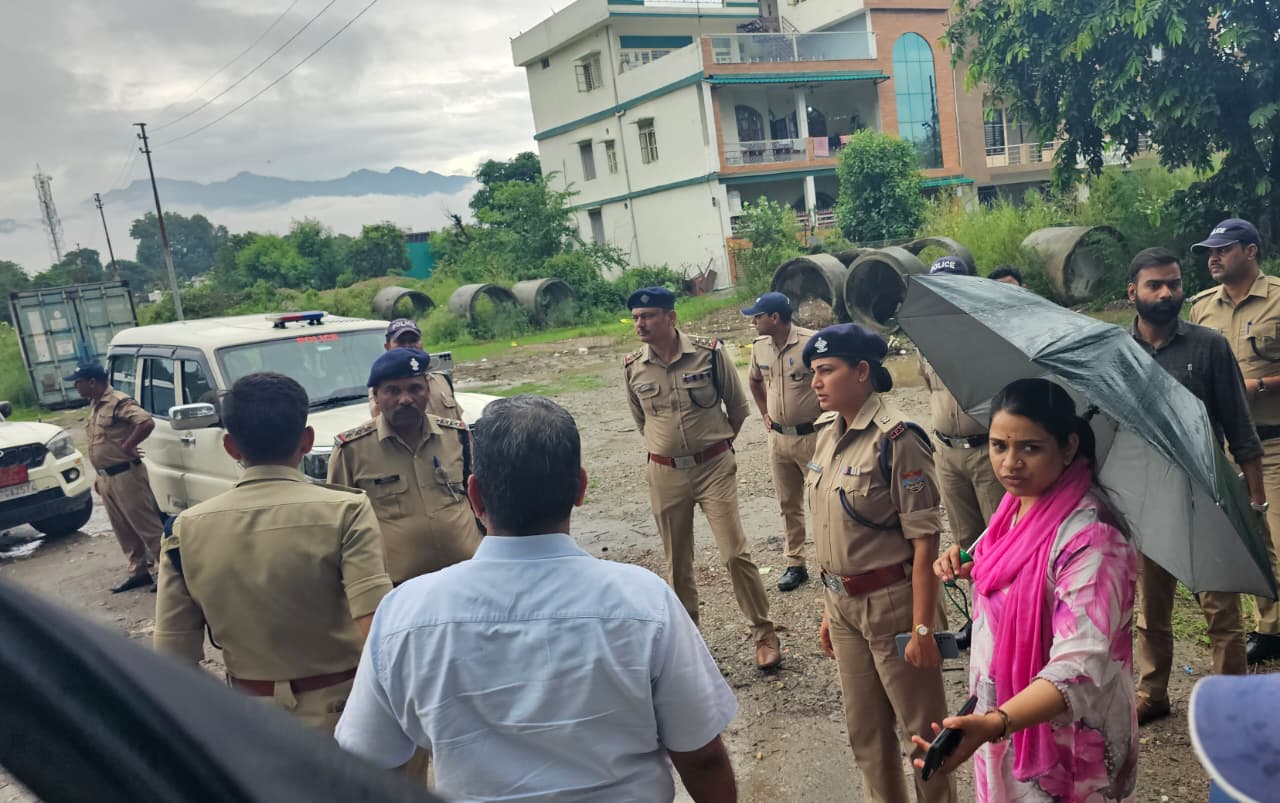 कांवड़ मेले को सुरक्षित व सकुशल सम्पन्न करवाने को पुलिस अधिकारियों ने अन्य विभागधिकारियो के साथ की बैठक