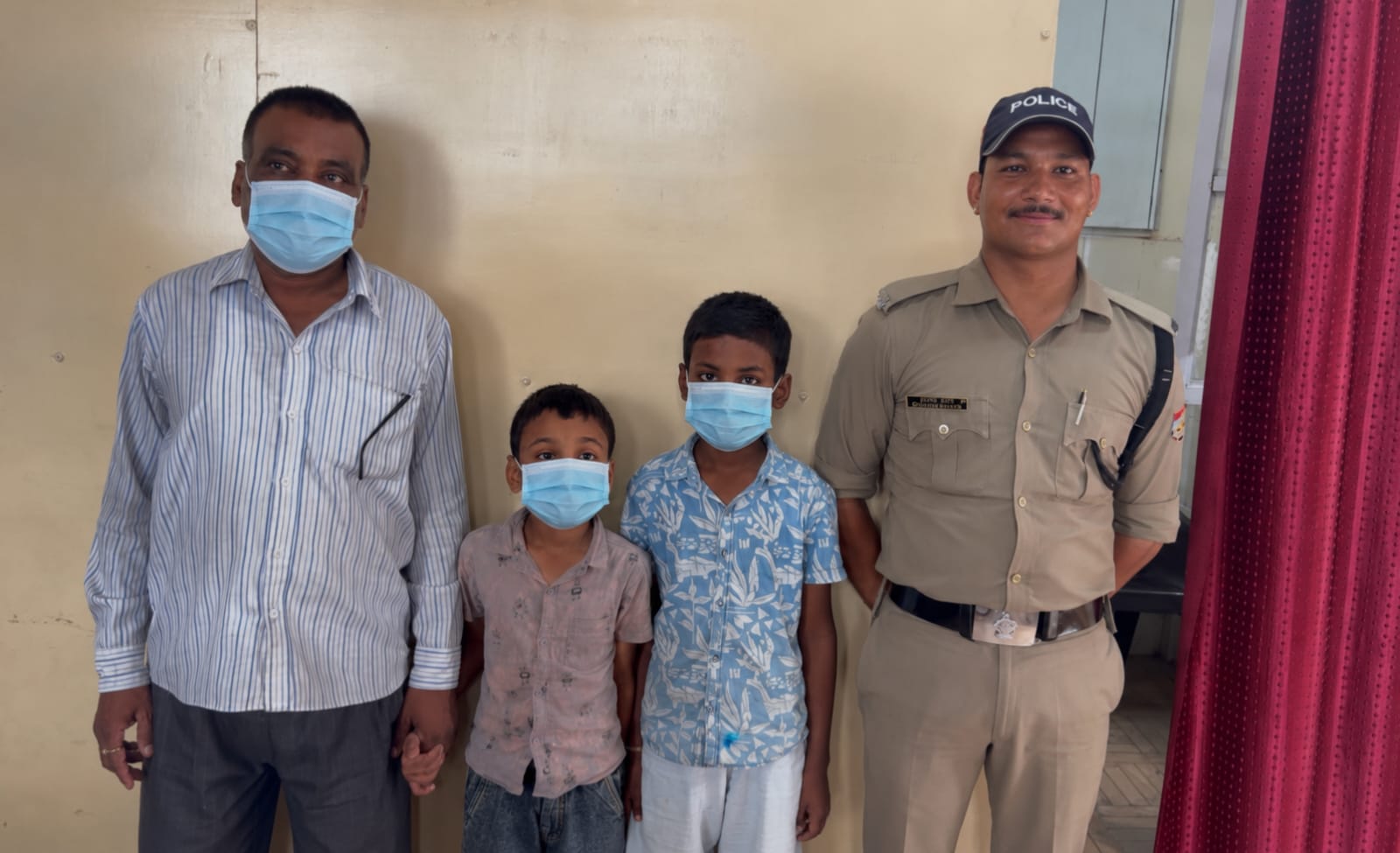 ऋषिकेश क्षेत्र से गुम हुए 2 बच्चो को पुलिस ने सकुशल खोज परिजनों को सौंपा