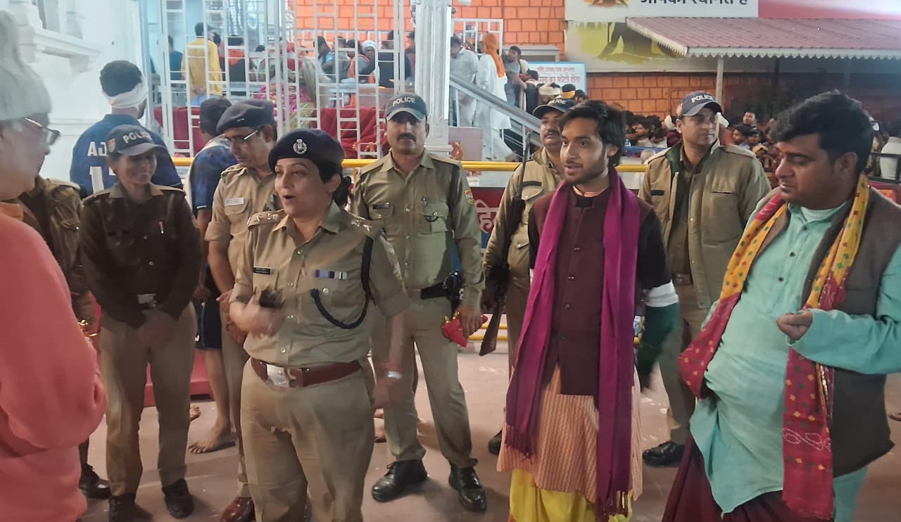 गंगोत्री धाम में कांवड़ियों की भारी भीड़, उत्तरकाशी पुलिस अलर्ट, एसपी ने संभाली व्यवस्थाओं की कमान*