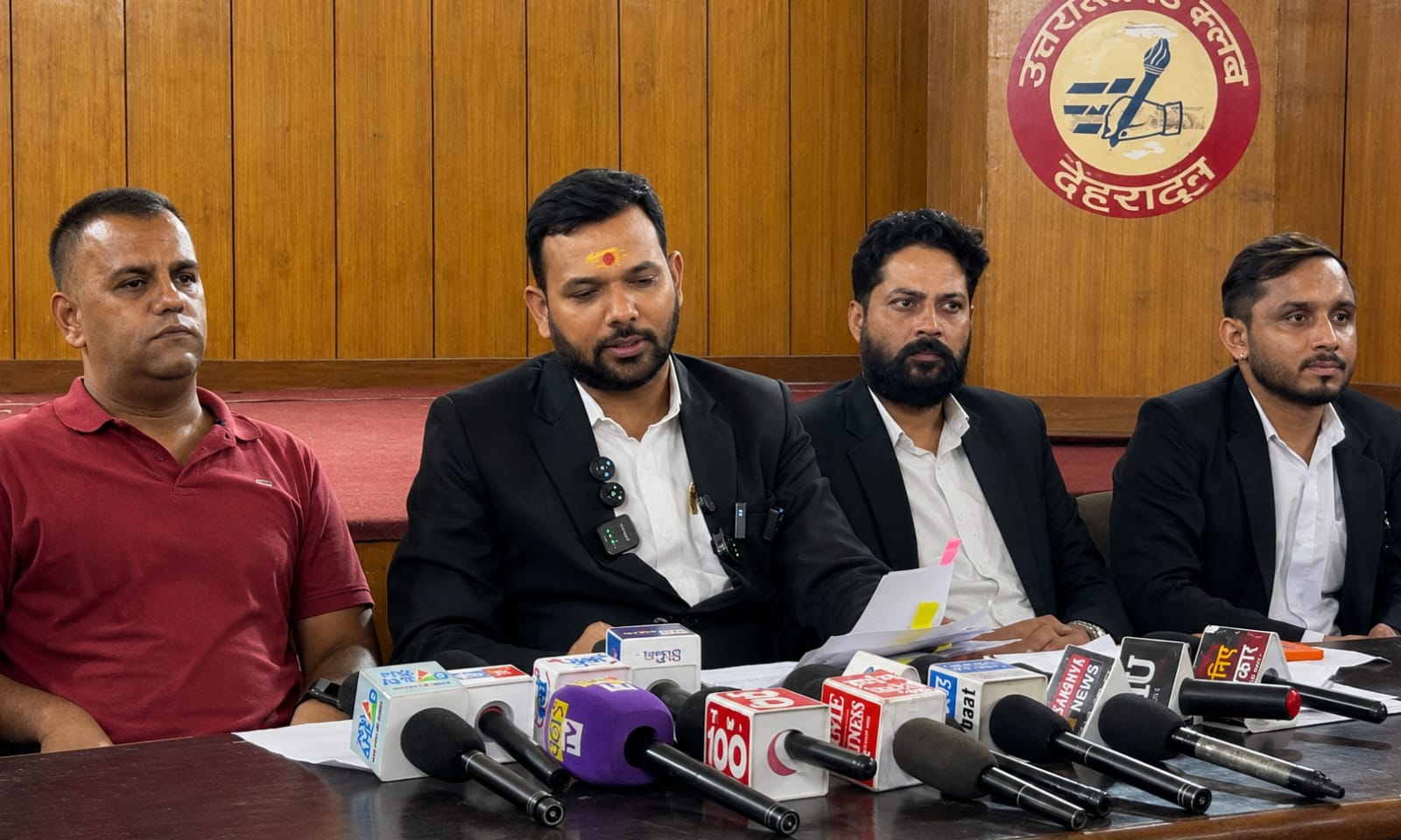 उत्तराखंड की जमीन पर बढ़ते दबाव को लेकर चिंता, भूमि खरीद और भू-कानून की जांच की मांग