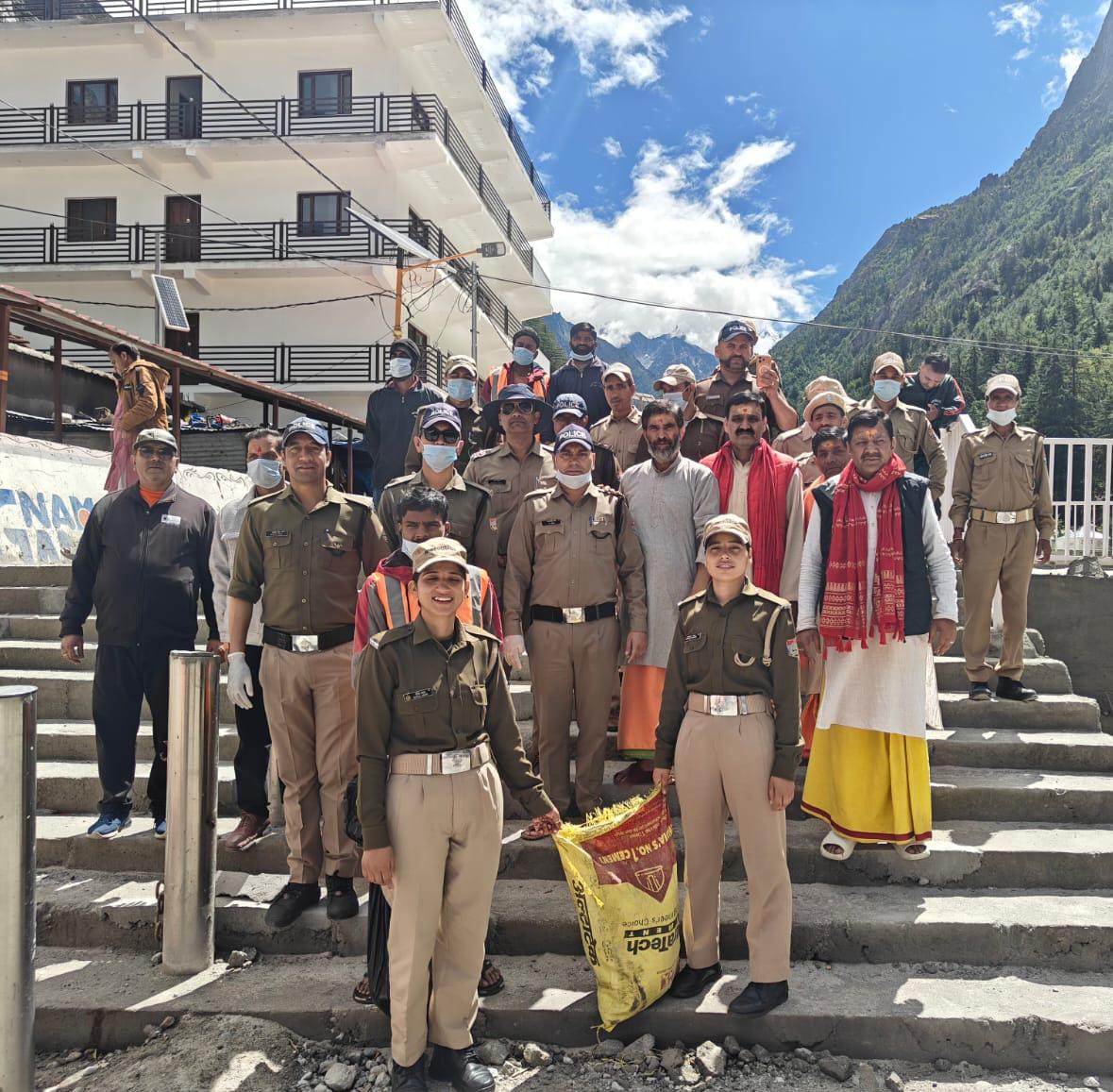 *कांवड़ मेला समाप्ति के बाद गंगोत्री धाम में चला विशेष स्वच्छता अभियान*