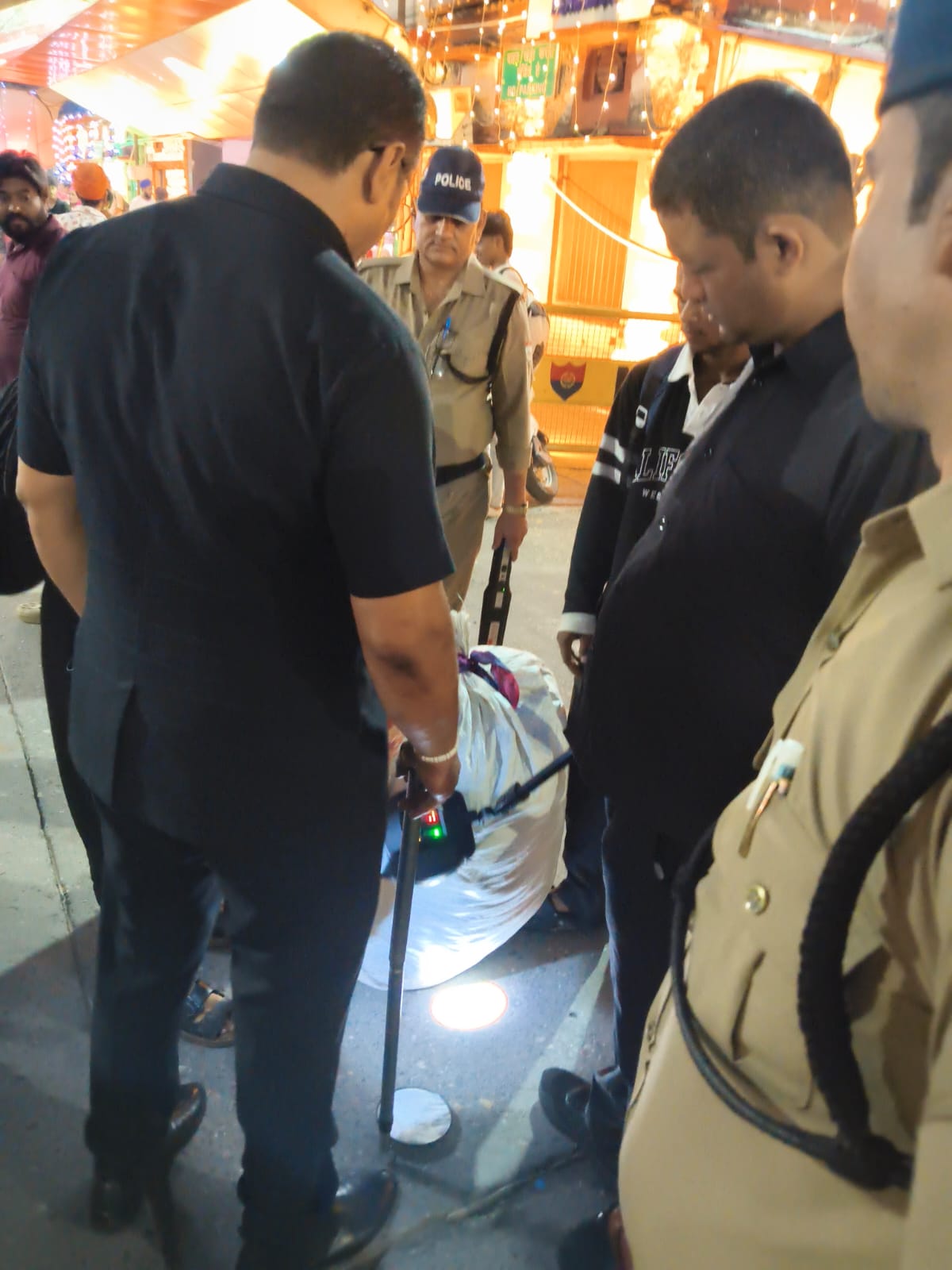 पुलिस कप्तान के नेतृत्व में दून पुलिस की सघन चेकिंग जारी