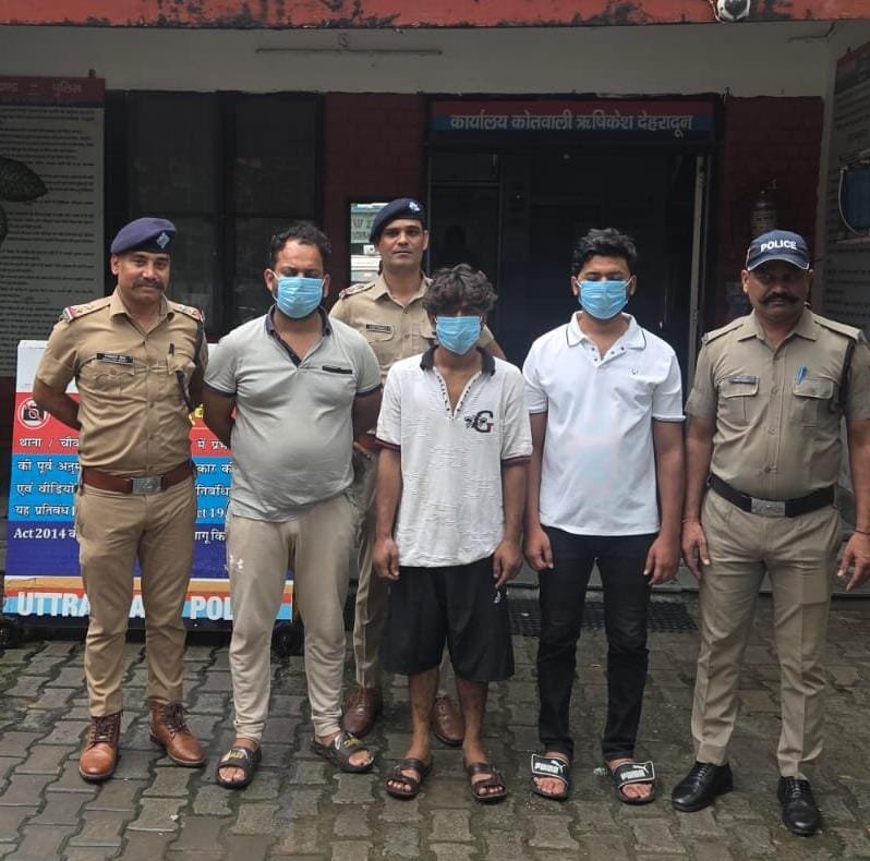 ऋषिकेश क्षेत्र में नाबालिग के साथ हुए दुष्कर्म के मुख्य आरोपी समेत होटल मैनेजर एवं संचालक गिरफ्तार
