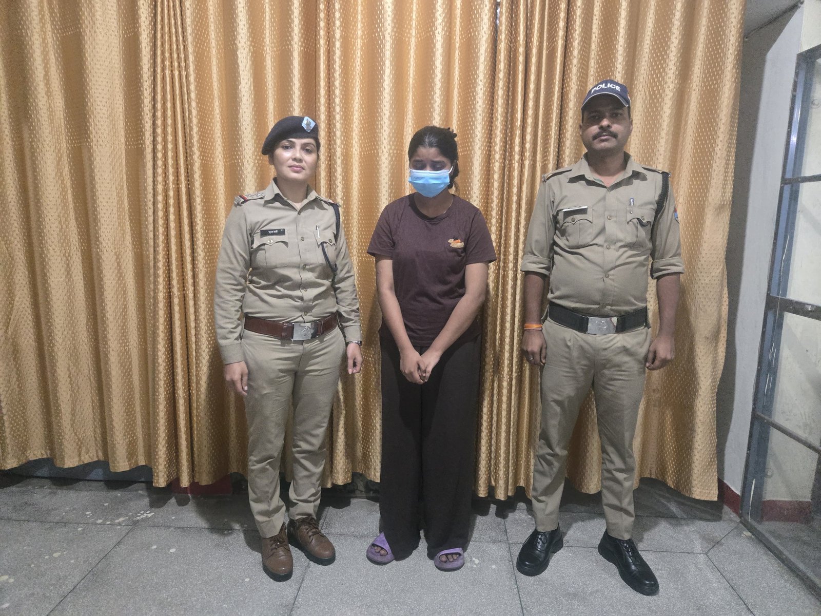 महिला के अपहरण के प्रयास में 19 वर्षीय युवती गिरफ्तार, 4 साथियों की तलाश जारी