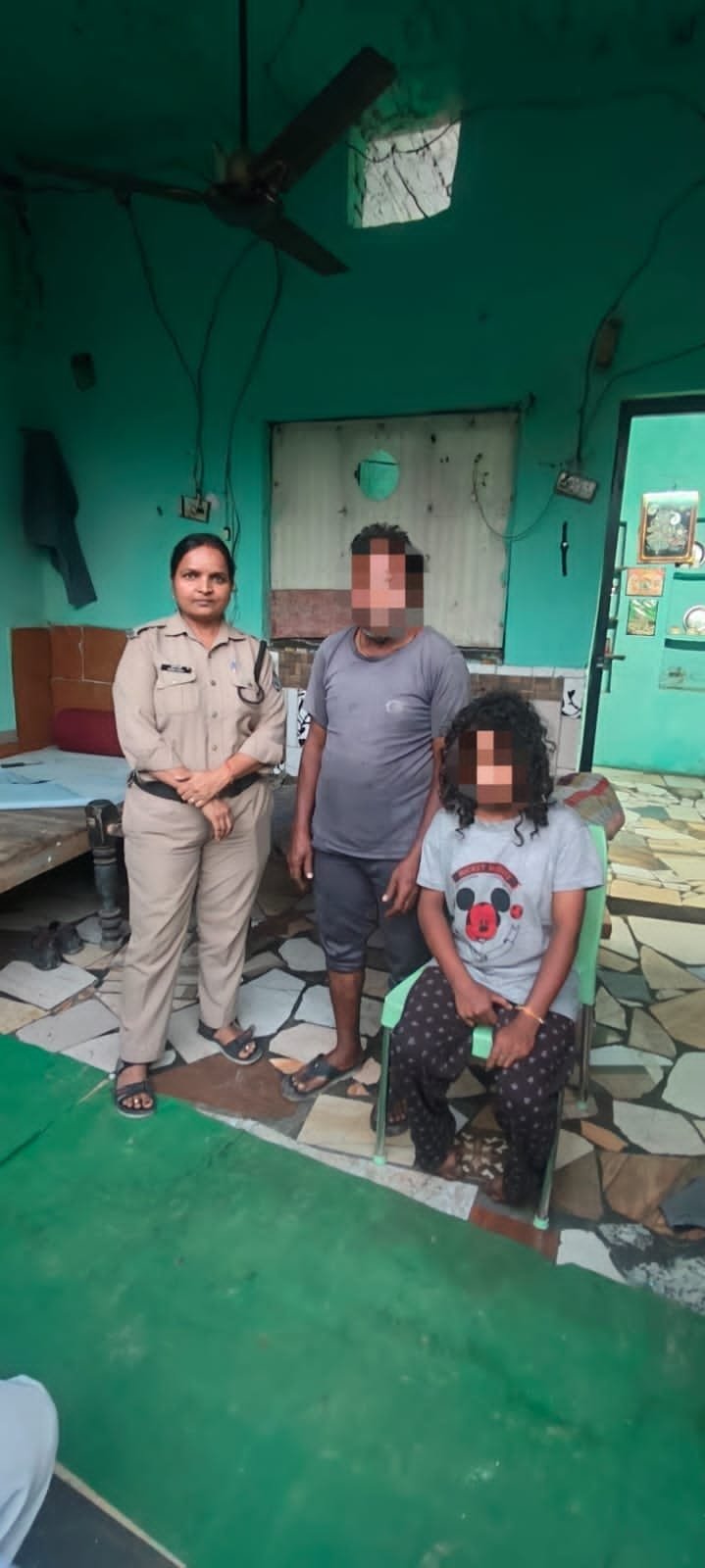 माँ की मौत के बाद से मानसिक रूप से अस्वस्थ युवती पहुँची दून, दून पुलिस ने परिजनों को खोज सकुशल किया सुपुर्द