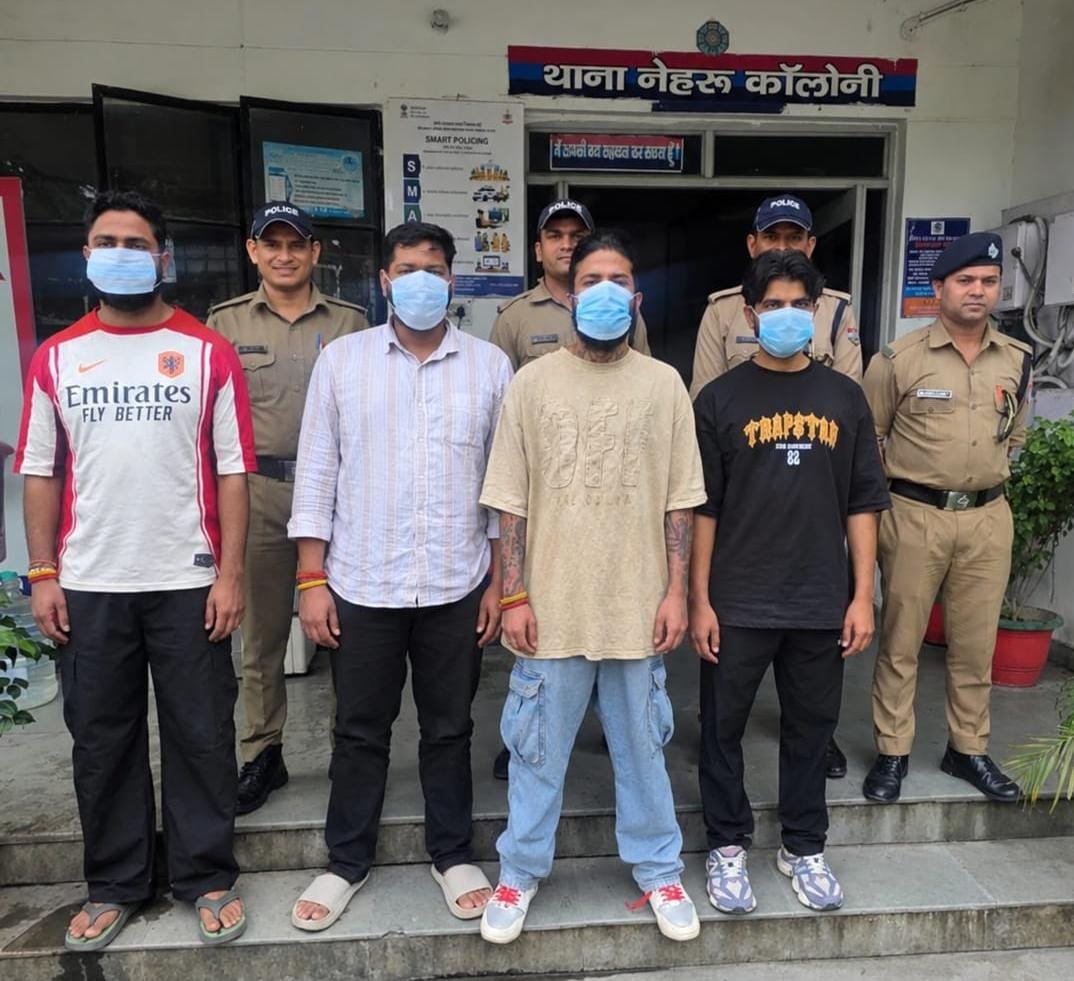 युवक का अपहरण कर मारपीट करने के आरोप में यू-ट्यूबर अनुराग डोभाल समेत चार गिरफ्तार*