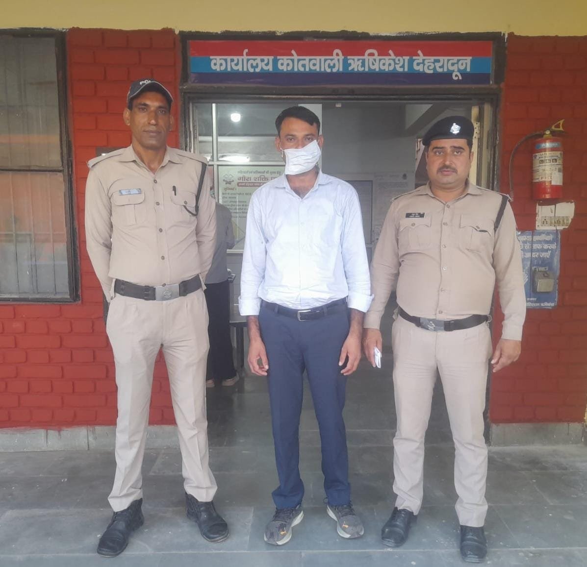 एम्स भर्ती में मूल अभ्यर्थी के स्थान पर बायोमेट्रिक सत्यापन करवाने आया युवक गिरफ्तार