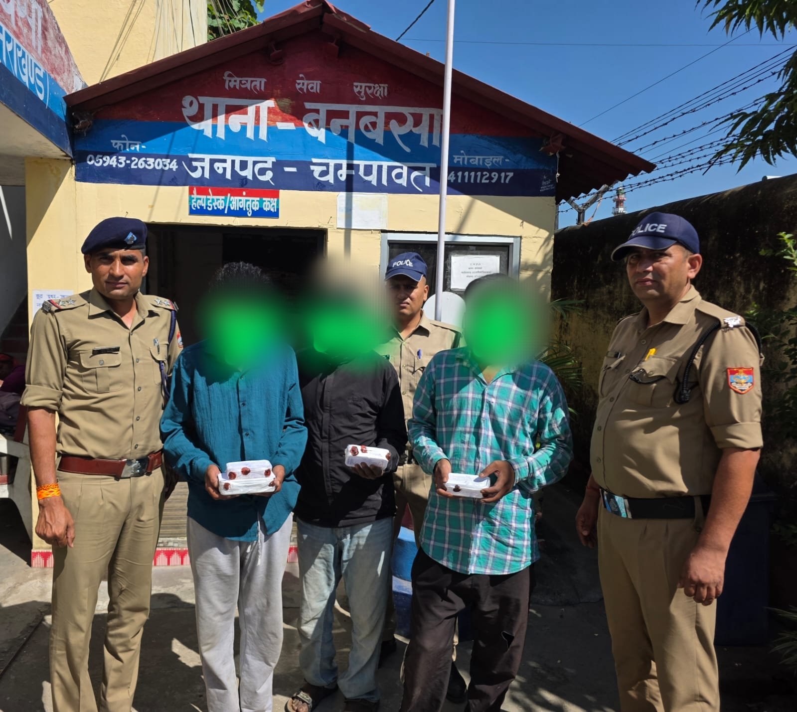 24.60 ग्राम स्मैक संग 1 हिस्ट्रीशीटर समेत 3 गिरफ्तार
