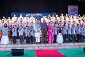 आधुनिक शिक्षा के साथ संस्कार भी जरूरी: सीएम धामी