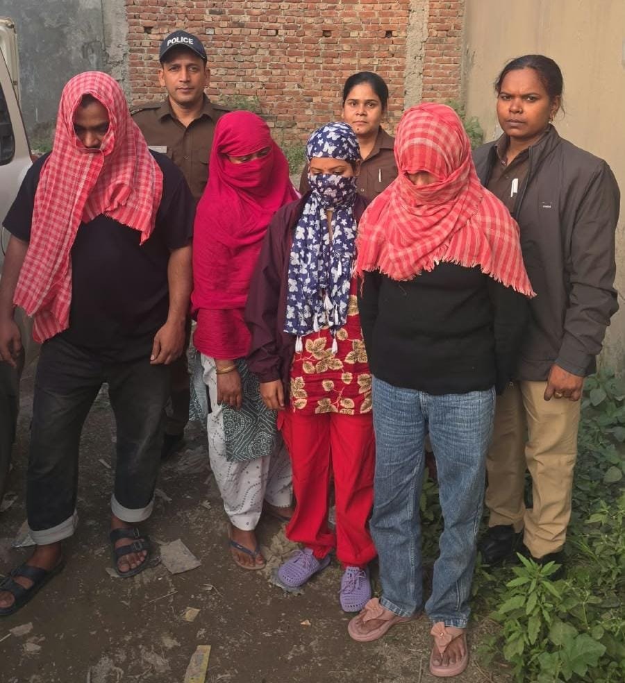 किराये के मकान में चल रहा था जिस्मफिरोशी का धंधा, सरगना समेत 4 महिला गिरफ्तार