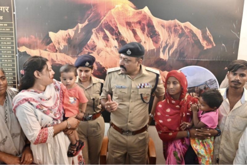 हरिद्वार पुलिस ने बचाई दो मासूमों की जिंदगी, बच्चा चोरी गैंग का किया पर्दाफाश*