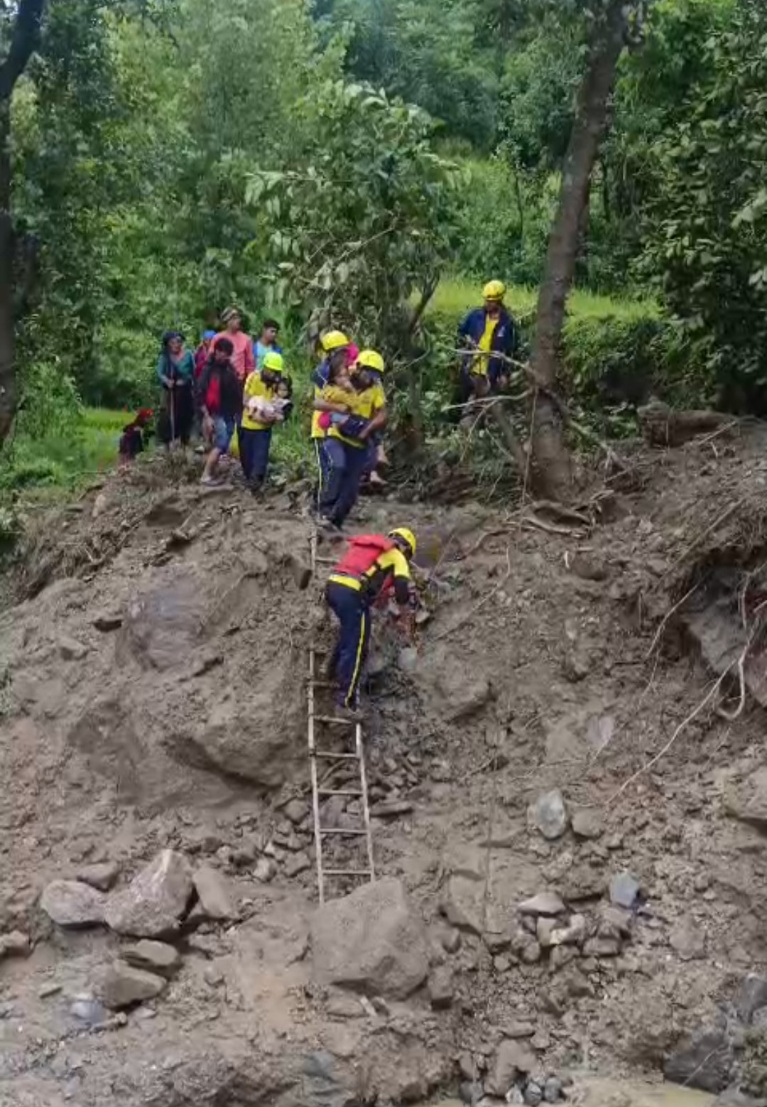 आपदा:जखोली में 1 महिला की मृत्यु, कई स्थानों पर लोग लापता